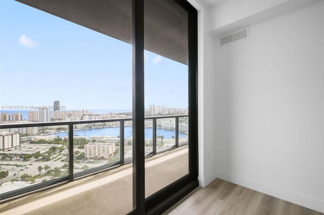 101 Diplomat Pkwy 2604, Hallandale Beach, FL 33009