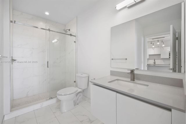 101 Diplomat Pkwy 2604, Hallandale Beach, FL 33009