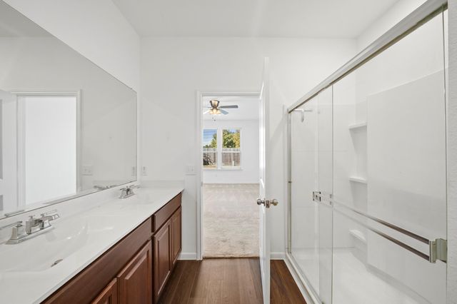 329 Paso Fino Drive, Alvin, TX 77511