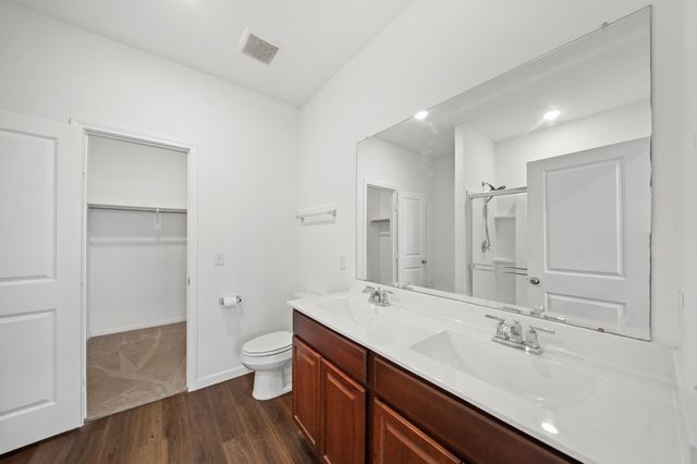 329 Paso Fino Drive, Alvin, TX 77511