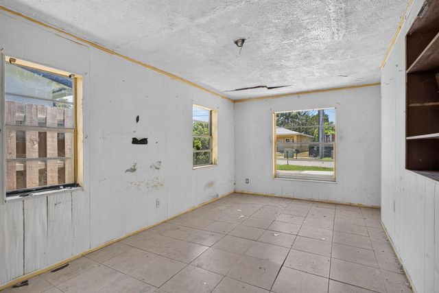 511 NW 17th Avenue, Fort Lauderdale, FL 33311