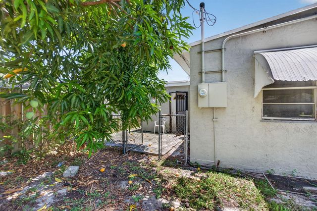 511 NW 17th Avenue, Fort Lauderdale, FL 33311