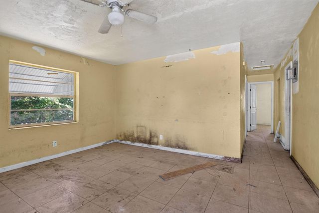 511 NW 17th Avenue, Fort Lauderdale, FL 33311