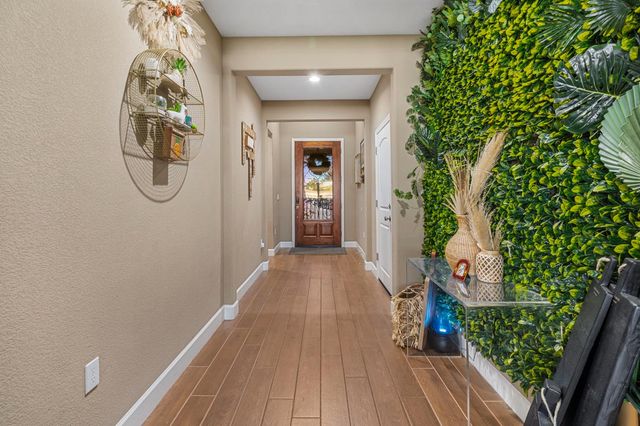 1391 Crystal Dr, Lathrop, CA 95330