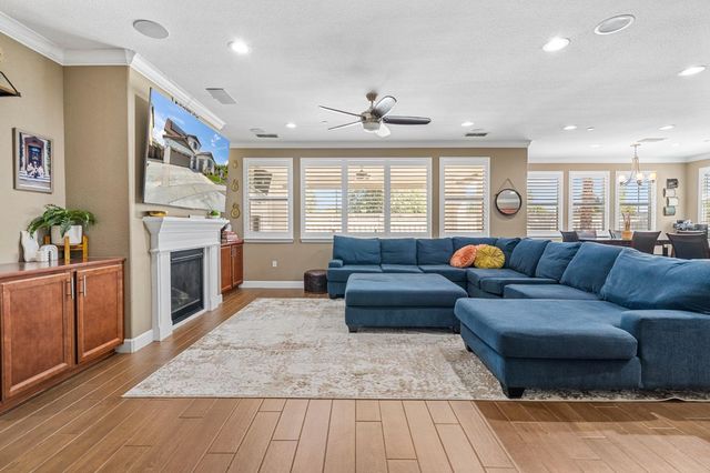 1391 Crystal Dr, Lathrop, CA 95330