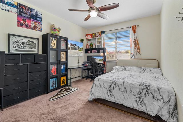 1391 Crystal Dr, Lathrop, CA 95330