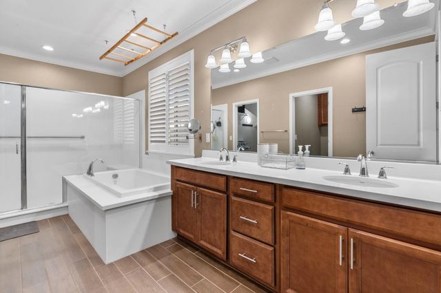 1391 Crystal Dr, Lathrop, CA 95330