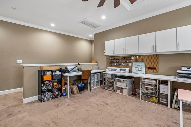 1391 Crystal Dr, Lathrop, CA 95330