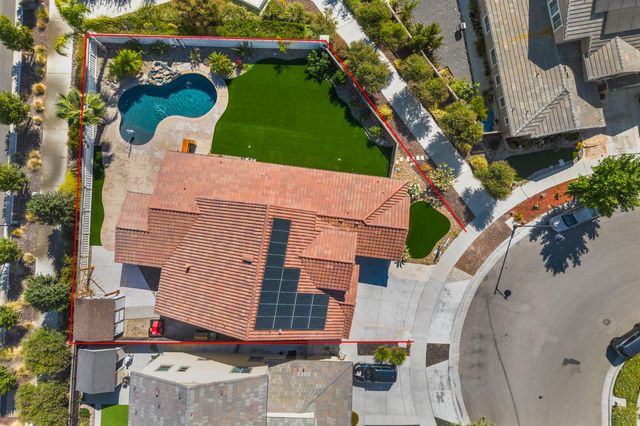 1391 Crystal Dr, Lathrop, CA 95330