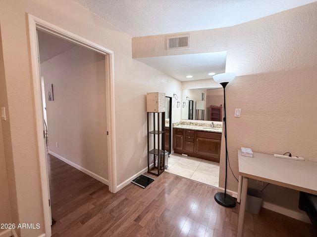 1125 E Broadway Road 113, Tempe, AZ 85282
