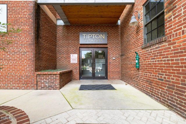116 Tipton Street Apt 213, Johnson City, TN 37604