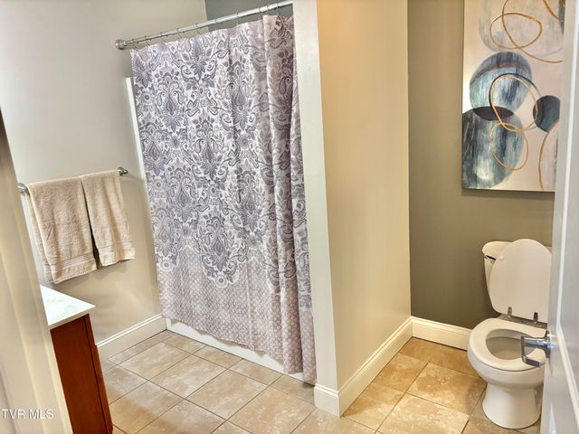 116 Tipton Street Apt 213, Johnson City, TN 37604