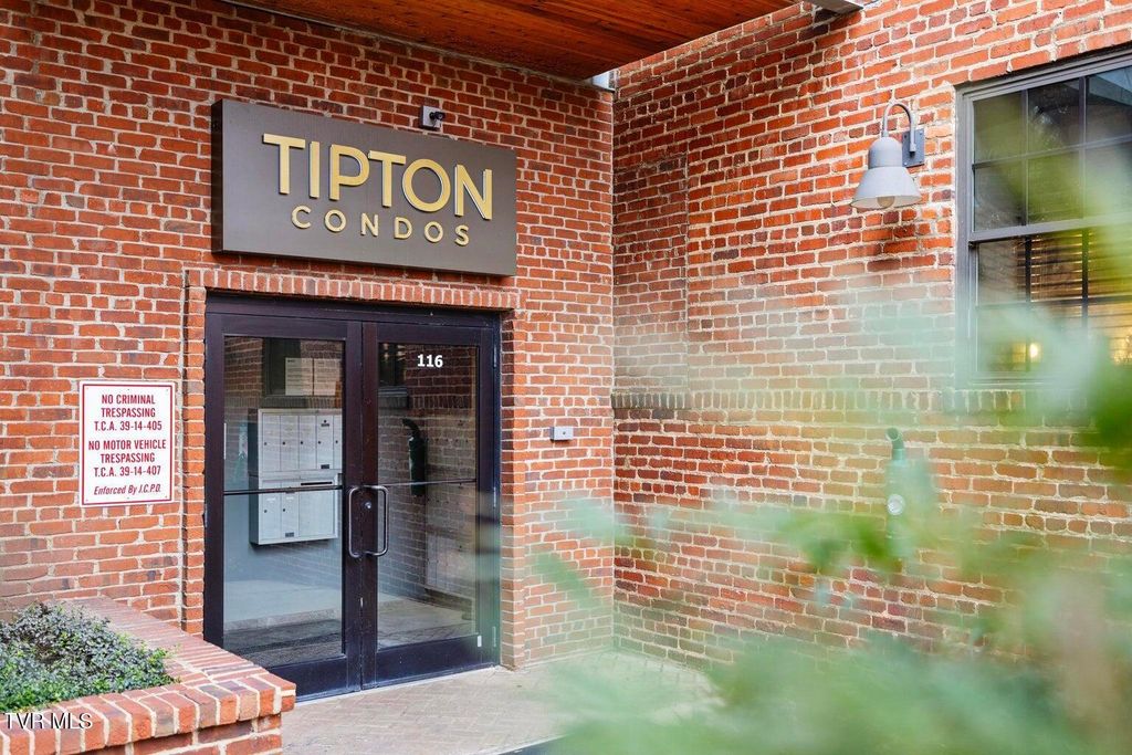 116 Tipton Street Apt 213, Johnson City, TN 37604