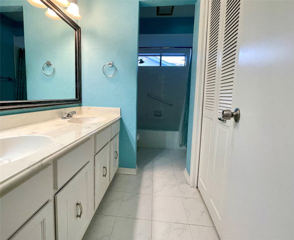 7814 La Manga Drive, Dallas, TX 75248