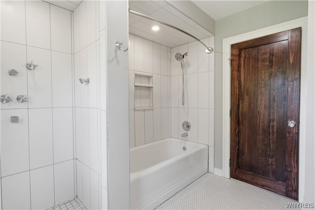 6420 West Quaker Street, Orchard Park, NY 14127