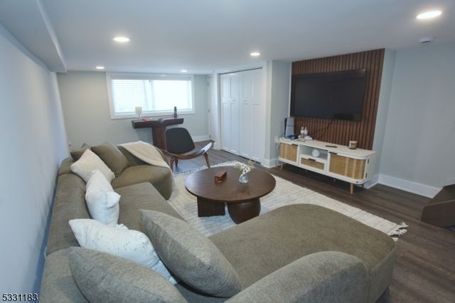 9 Newton Ave, Byram Twp., NJ 07874