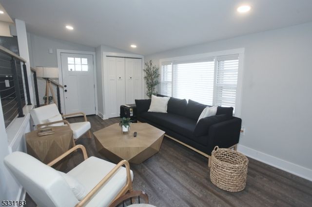 9 Newton Ave, Byram Twp., NJ 07874