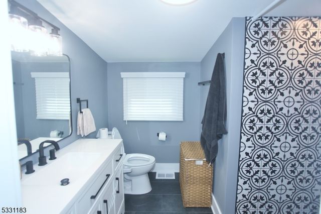 9 Newton Ave, Byram Twp., NJ 07874