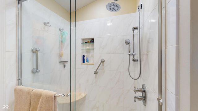 1304 Flintlock Drive, Greenwood, IN 46143