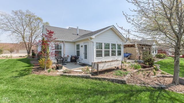 1304 Flintlock Drive, Greenwood, IN 46143