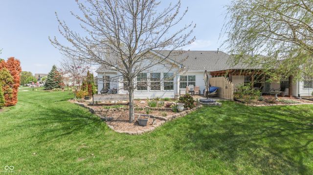 1304 Flintlock Drive, Greenwood, IN 46143