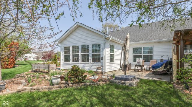 1304 Flintlock Drive, Greenwood, IN 46143