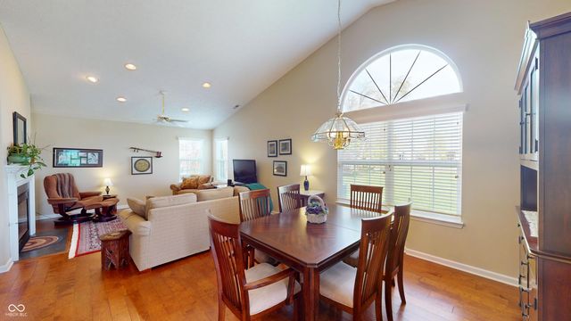 1304 Flintlock Drive, Greenwood, IN 46143