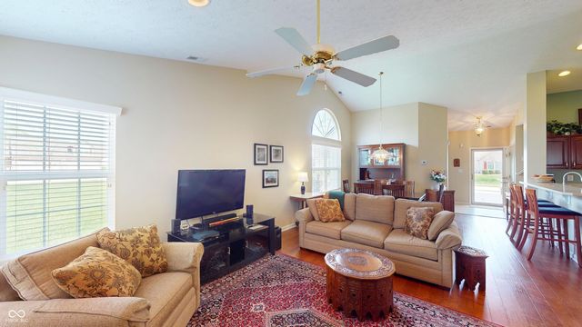 1304 Flintlock Drive, Greenwood, IN 46143
