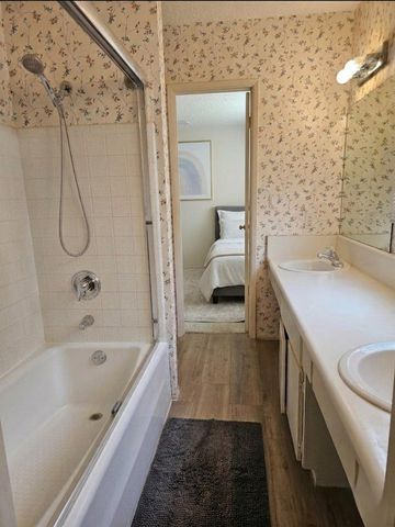 6311 N 74th Street, Scottsdale, AZ 85250