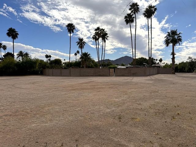 6311 N 74th Street, Scottsdale, AZ 85250