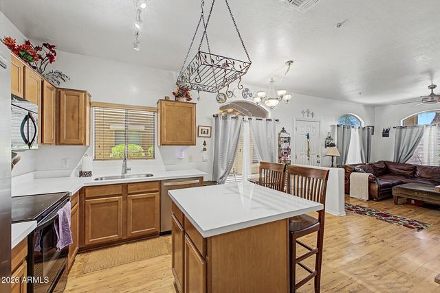 2024 S BALDWIN -- 30, Mesa, AZ 85209