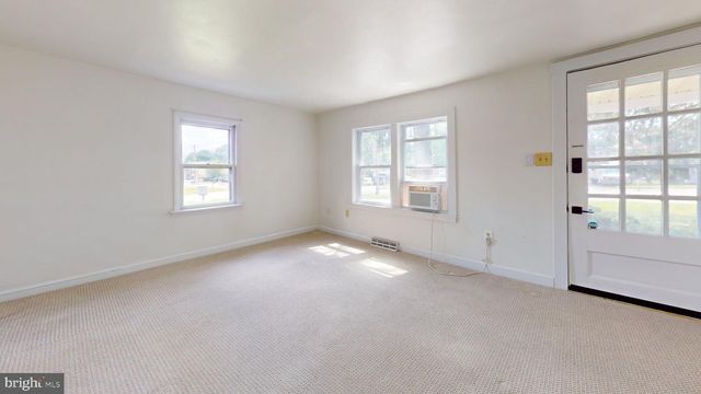 4131 HORSESHOE PIKE, Honey Brook, PA 19344