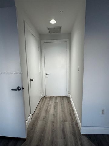 1060 Brickell Avenue 4115, Miami, FL 33131
