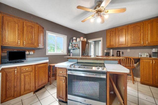 6001 Cleveland Circle, Merrillville, IN 46410