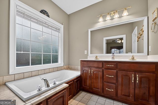 220 Oakridge Lane, Ellijay, GA 30536