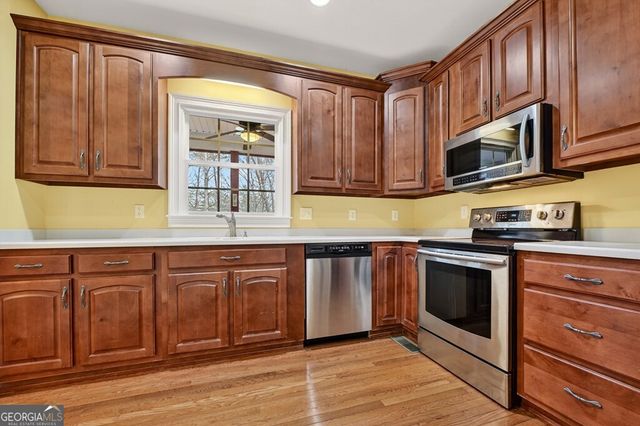 220 Oakridge Lane, Ellijay, GA 30536