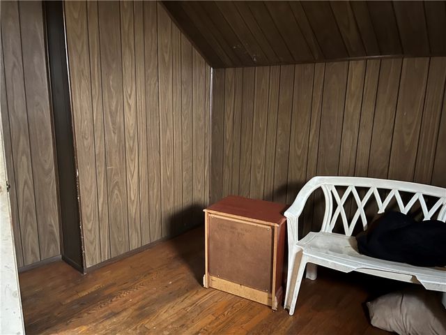 439 Malleable St, Sharon, PA 16146