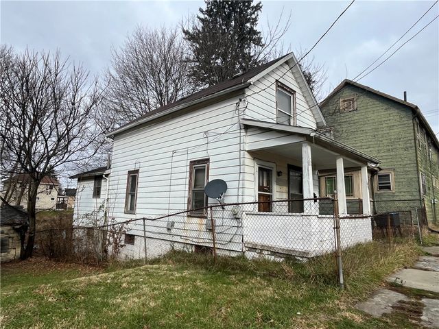 439 Malleable St, Sharon, PA 16146