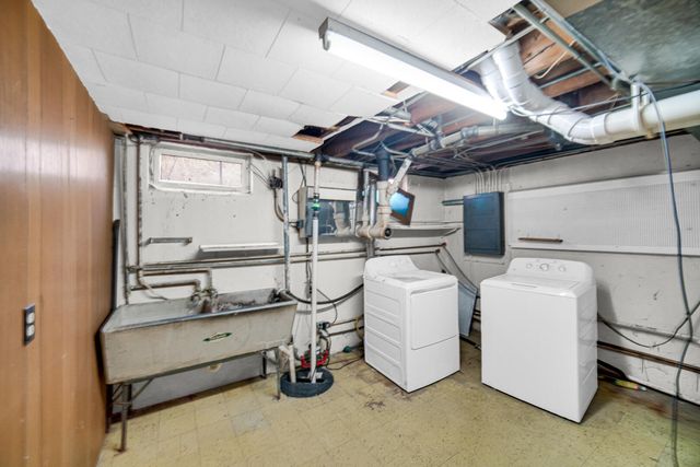 6416 Old Porter Road, Portage, IN 46368