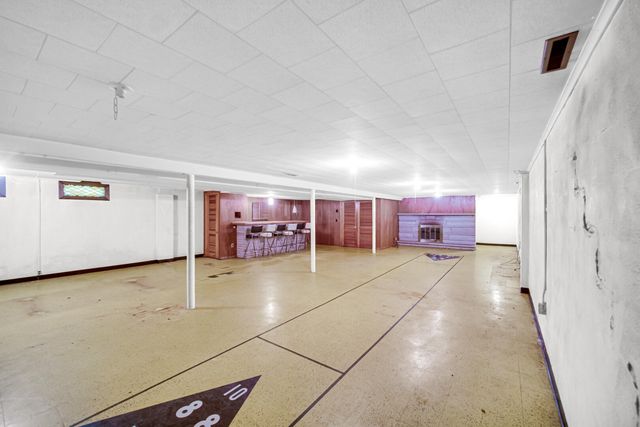 6416 Old Porter Road, Portage, IN 46368