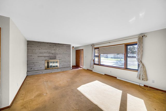 6416 Old Porter Road, Portage, IN 46368