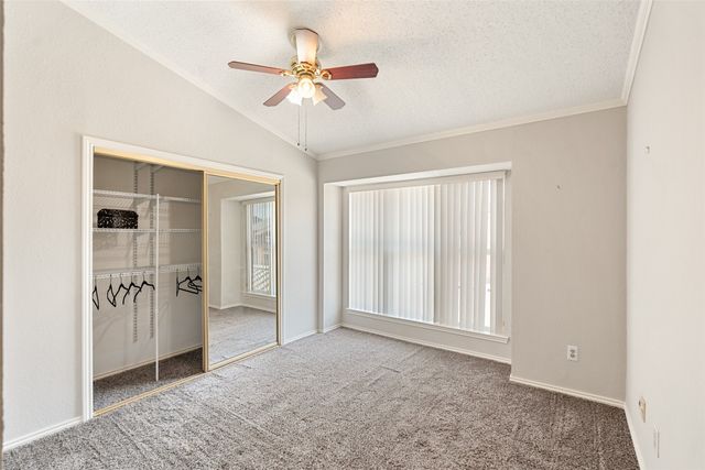 2732 Copper Creek Drive 202, Arlington, TX 76006