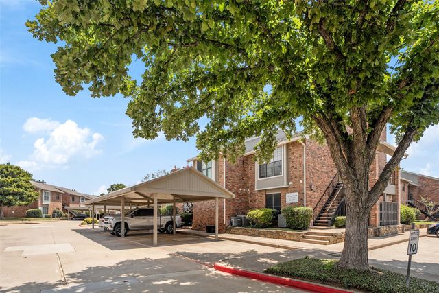 2732 Copper Creek Drive 202, Arlington, TX 76006