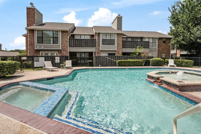 2732 Copper Creek Drive 202, Arlington, TX 76006