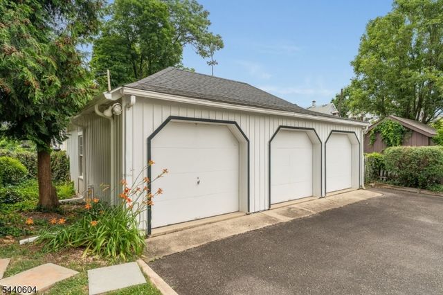 35 Elwood Ave, Flemington Boro, NJ 08822