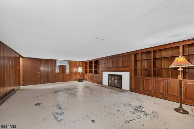 35 Elwood Ave, Flemington Boro, NJ 08822