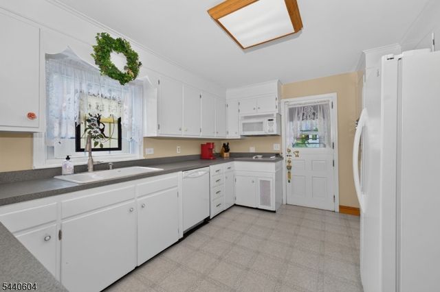 35 Elwood Ave, Flemington Boro, NJ 08822