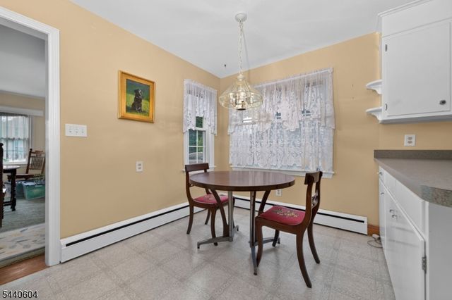 35 Elwood Ave, Flemington Boro, NJ 08822
