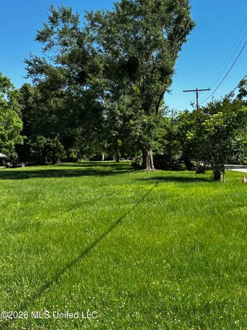 3298 W Race Track Road, D'iberville, MS 39540