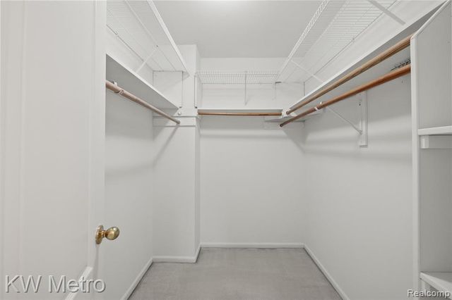 5914 Creekside Drive 78, Troy, MI 48085